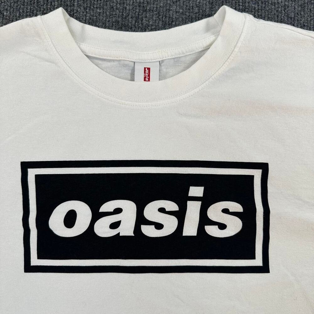 RARE Levi’s x OASIS Men’s Classic Crewneck T-Shirt 90’s Indie Rock Band Tee L